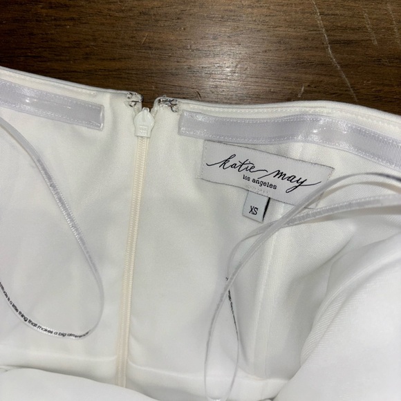 Katie May Pamela Gown - Picture 7 of 10